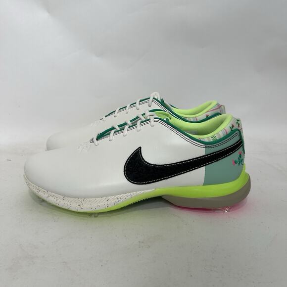 Athletic_Shoes